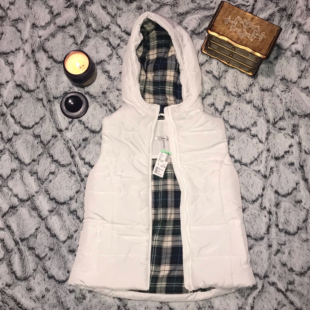 White vest